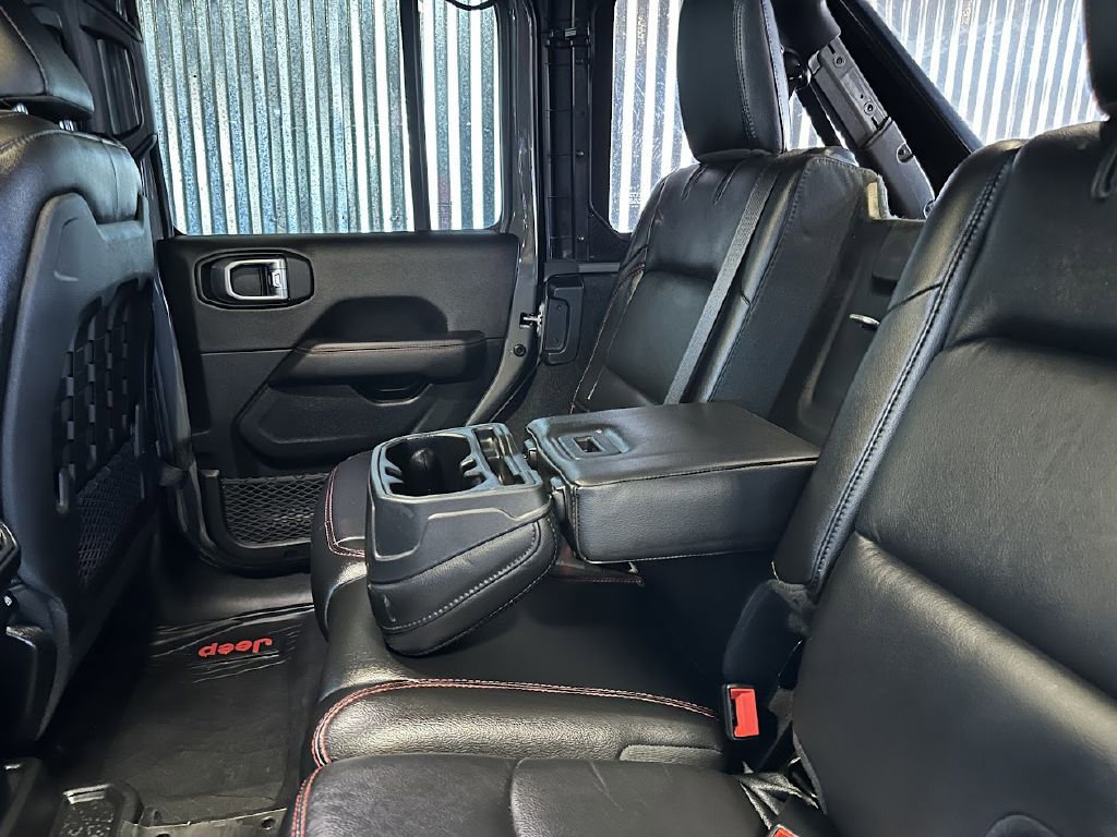 Used 2020 Jeep Wrangler Unlimited Rubicon w/ Advanced Safety Group image 16