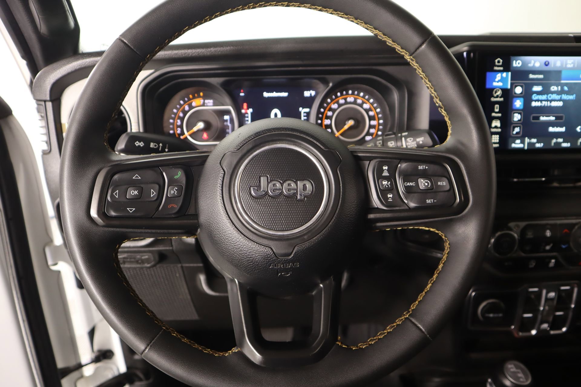 Used 2024 Jeep Wrangler Sport S image 3