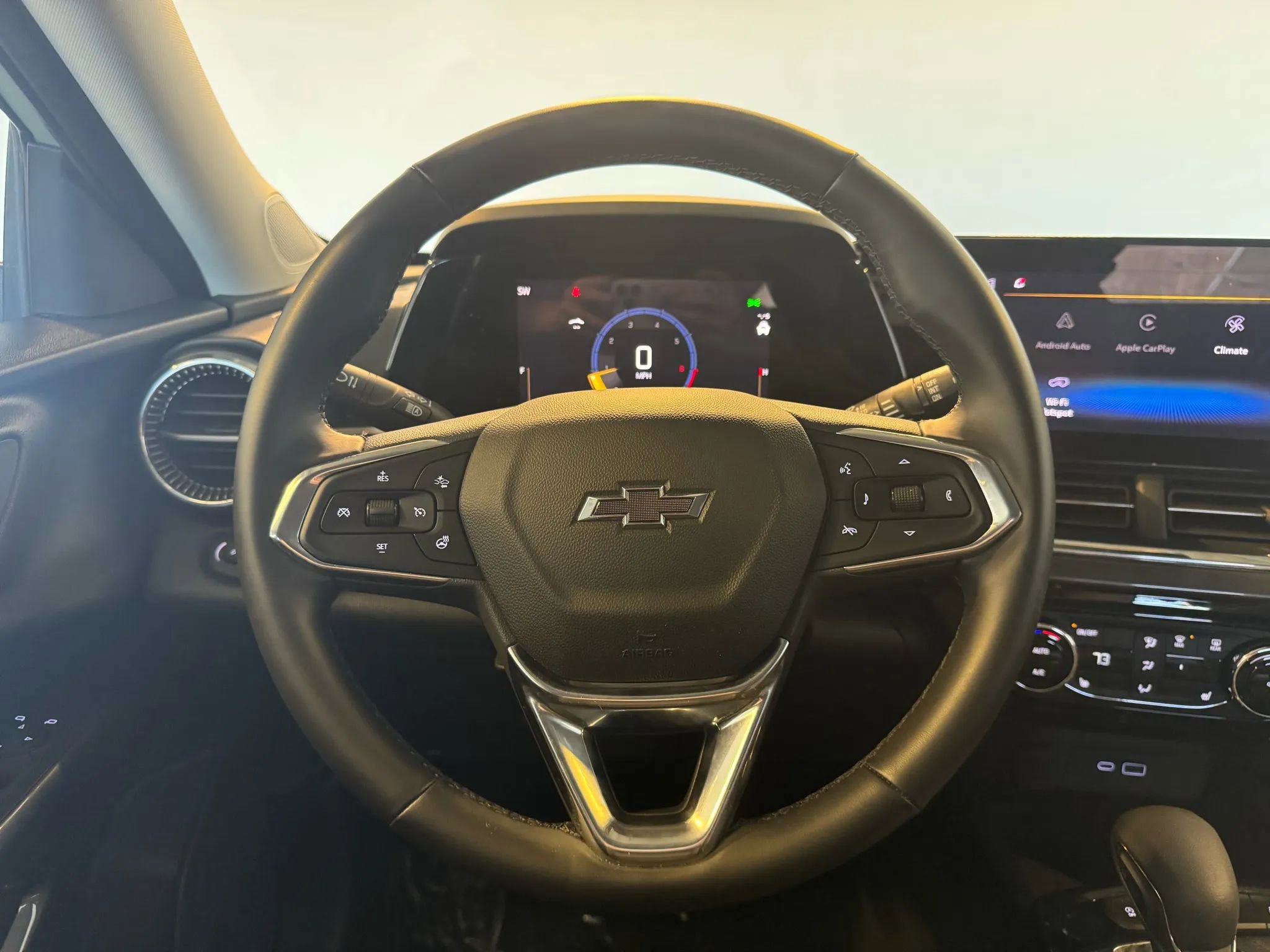 Used 2025 Chevrolet Trax ACTIV w/ Driver Confidence Package image 12