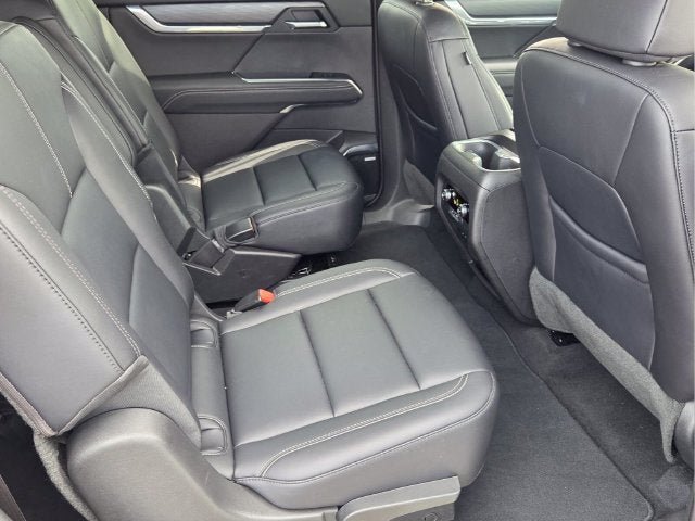 Certified 2026 GMC Acadia Elevation w/ Elevation Premium Package FWD image 18