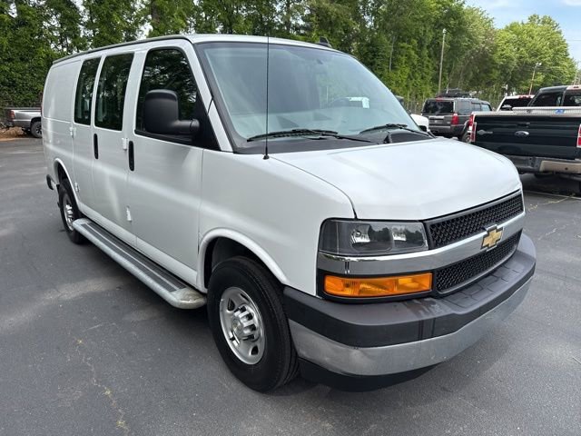 Used 2023 Chevrolet Express 2500 w/ Driver Convenience Package RWD image 7
