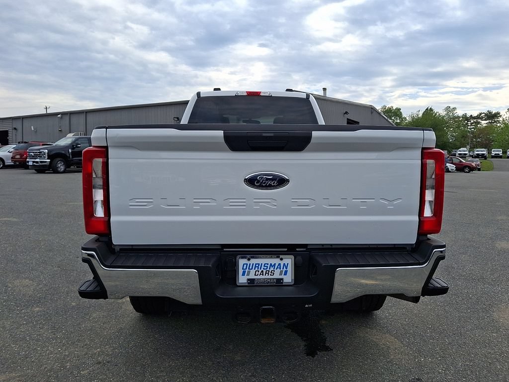 Used 2024 Ford F250 XLT AWD/4WD image 5