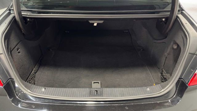 Used 2010 Mercedes-Benz E 350 Sedan image 34