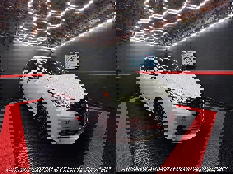 Used 2018 Nissan Leaf SV w/ SV Technology Package image 1