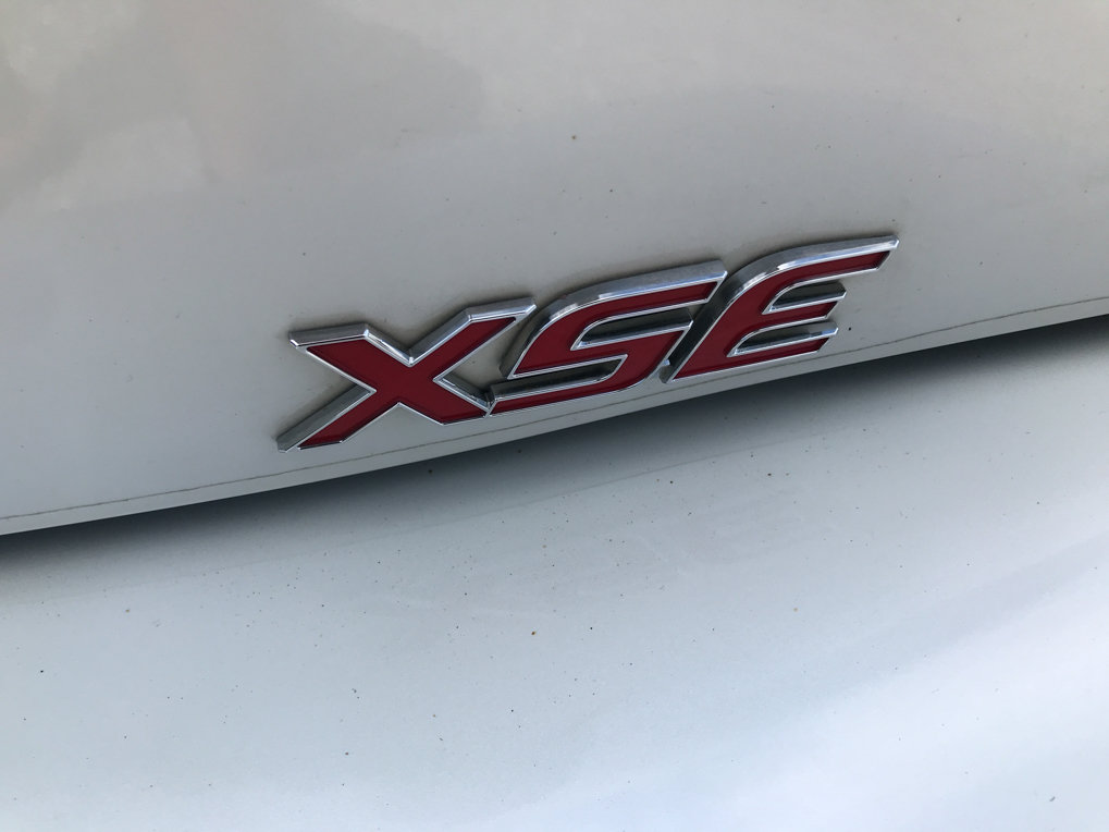 Used 2019 Toyota Corolla XSE FWD image 9