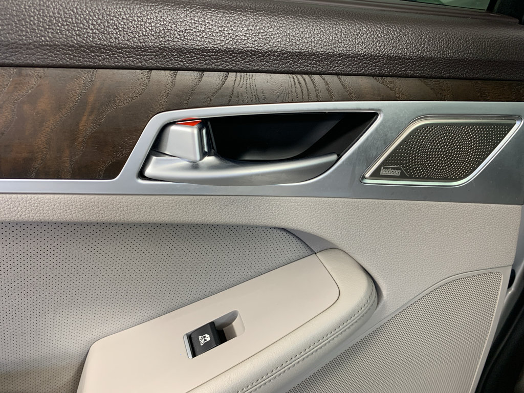 Used 2019 Genesis G80 5.0 Ultimate RWD image 31