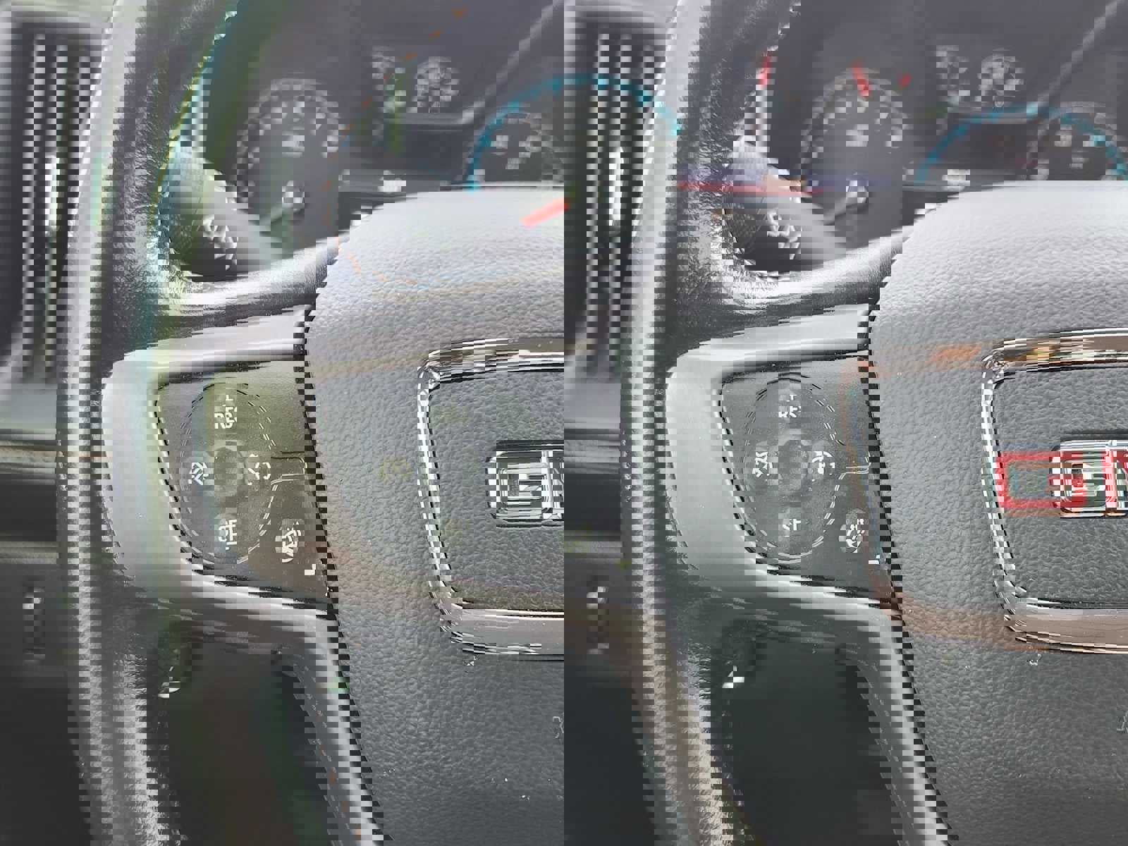 Used 2022 GMC Canyon AT4 image 17