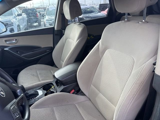 Used 2018 Hyundai Santa Fe SE w/ Cargo Package image 10