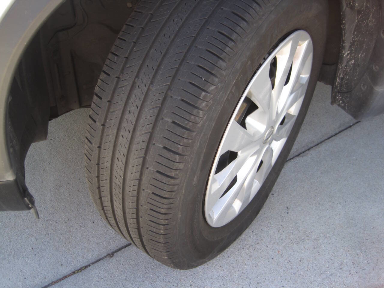 Used 2016 Nissan Rogue S image 29