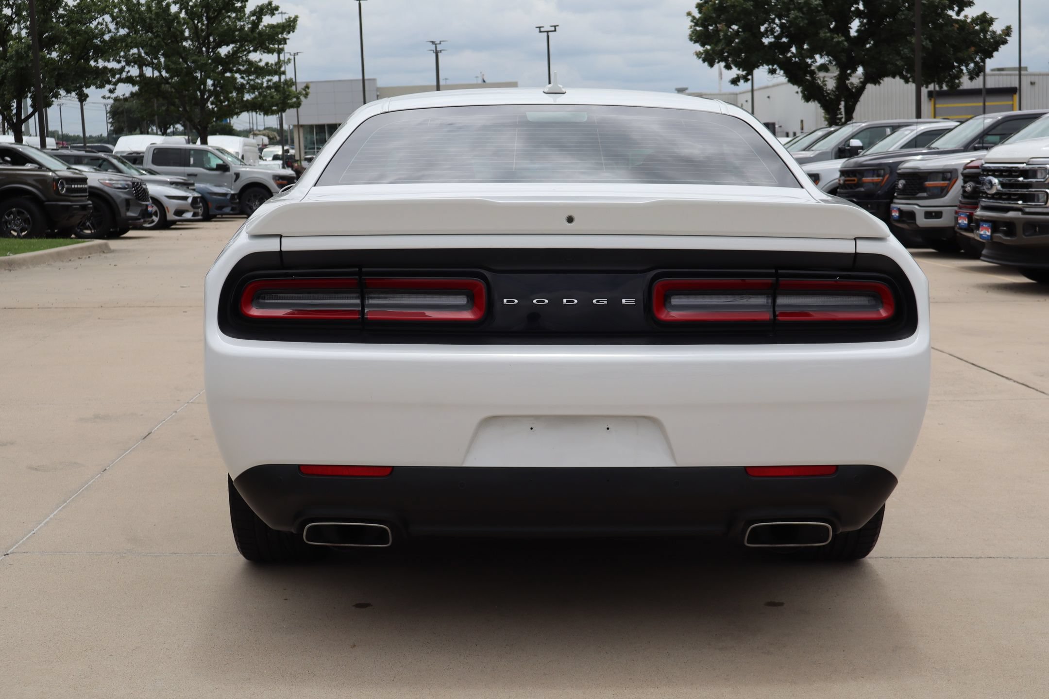 Used 2022 Dodge Challenger R/T w/ Plus Package RWD image 4