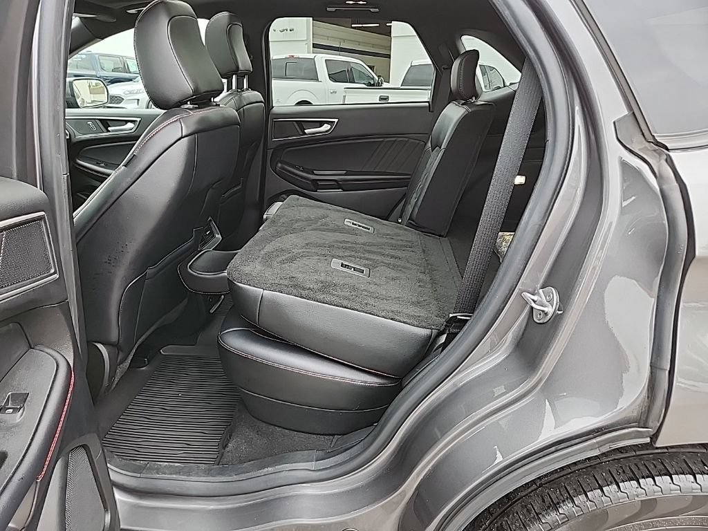 Used 2023 Ford Edge ST-Line AWD/4WD image 31