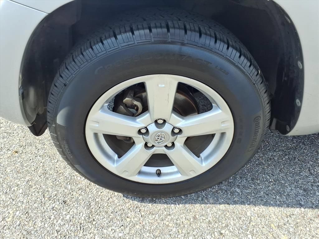 Used 2006 Toyota RAV4 4WD image 11