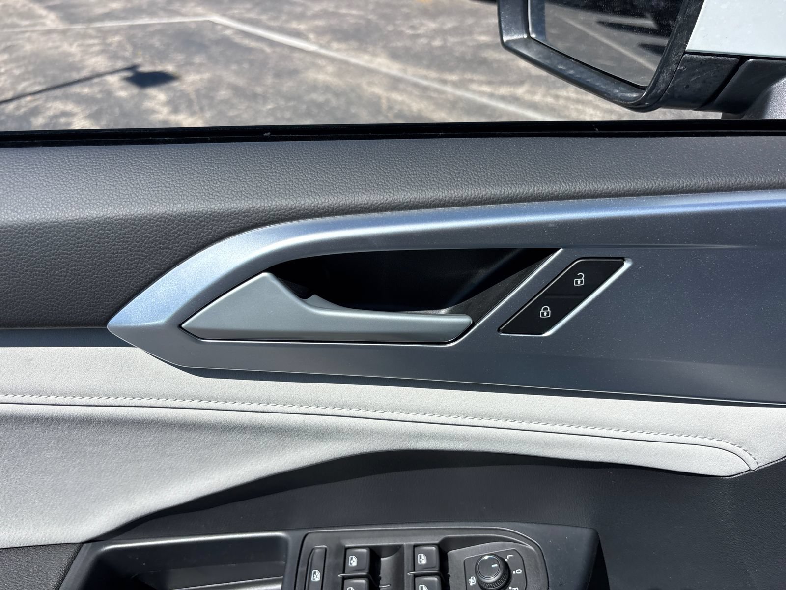 New 2026 Volkswagen Taos SE AWD/4WD image 12