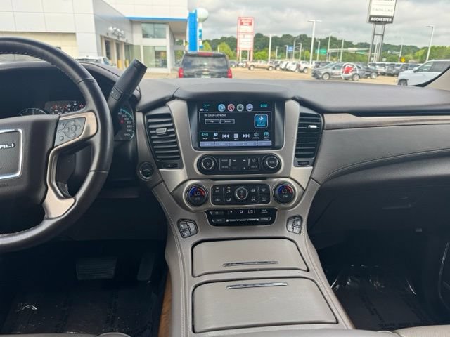 Used 2019 GMC Yukon Denali AWD/4WD image 2