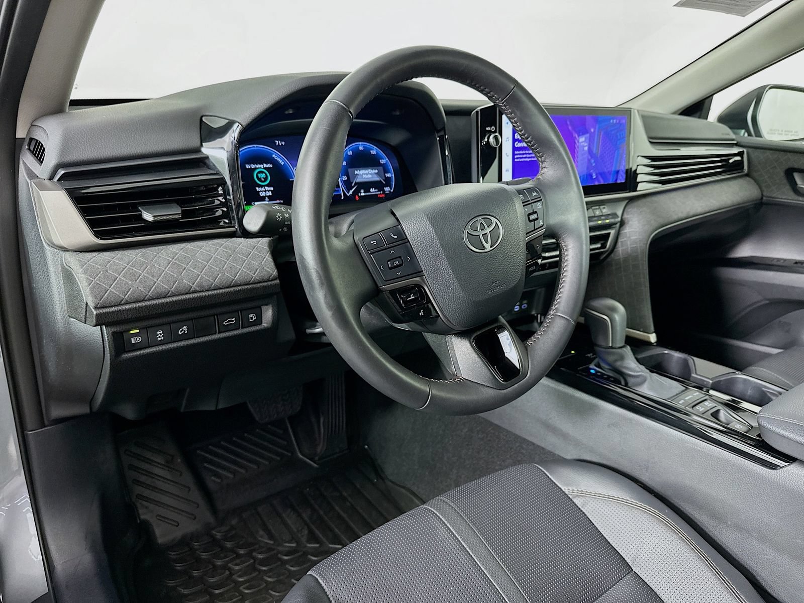 Certified 2025 Toyota Camry XLE AWD/4WD image 9