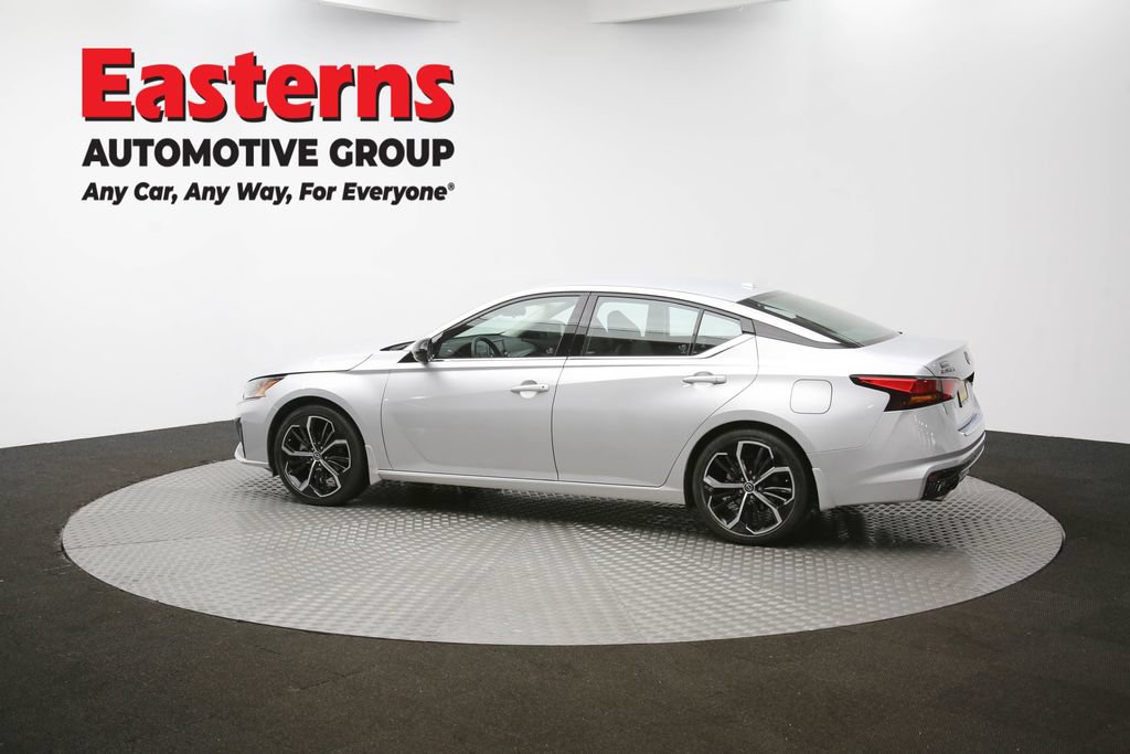 Used 2023 Nissan Altima 2.5 SR FWD image 58