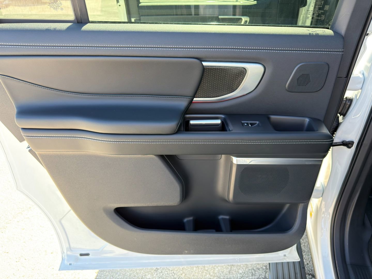New 2025 Ford Expedition Max Platinum w/ Stealth Performance Package image 28