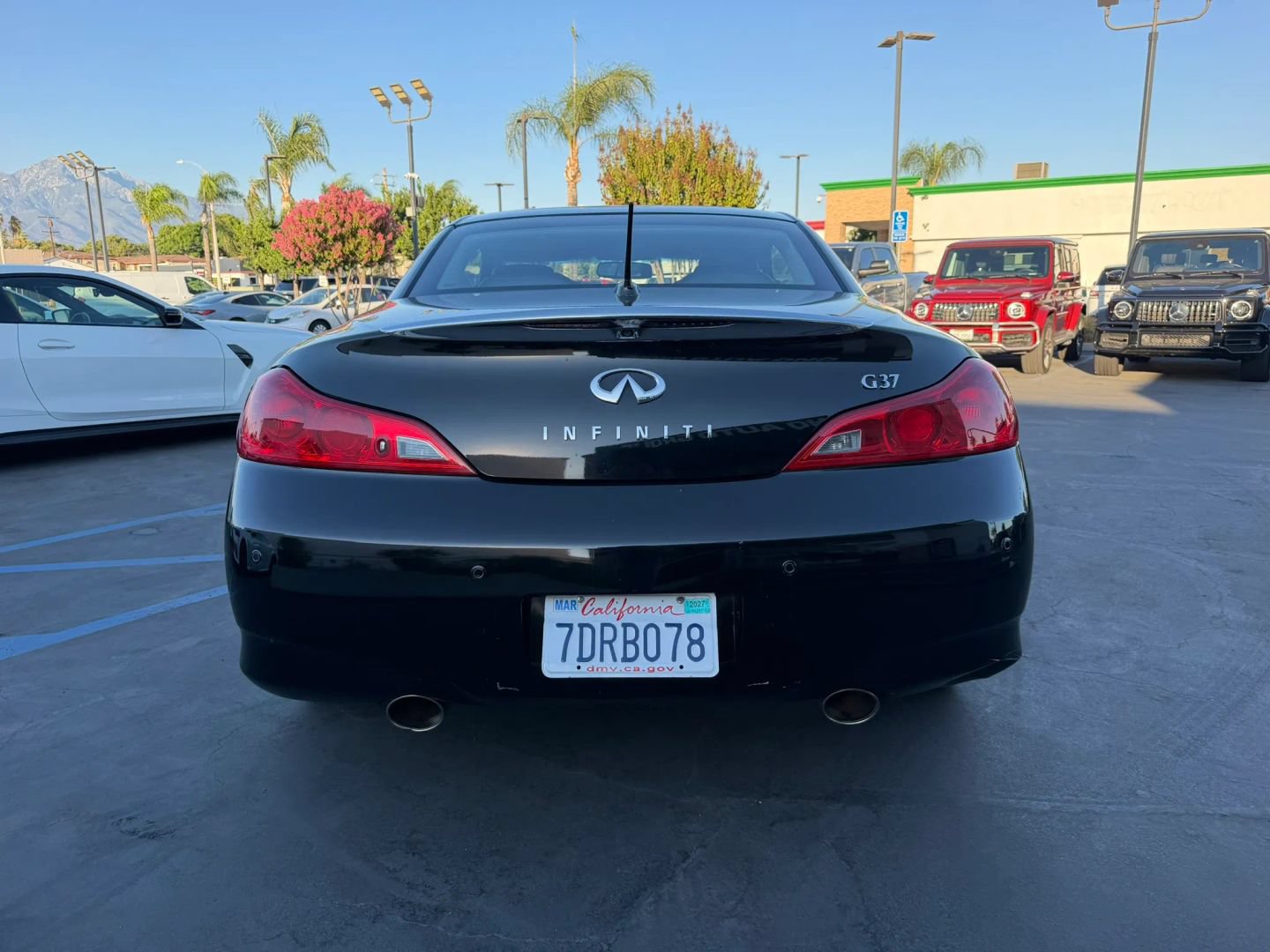 Used 2012 INFINITI G37 Convertible w/ Premium Pkg RWD image 7