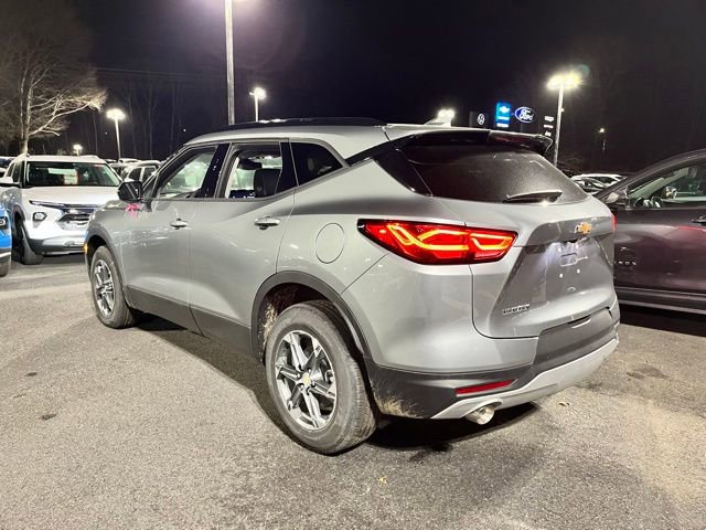 Used 2024 Chevrolet Blazer LT w/ Convenience Package FWD image 10