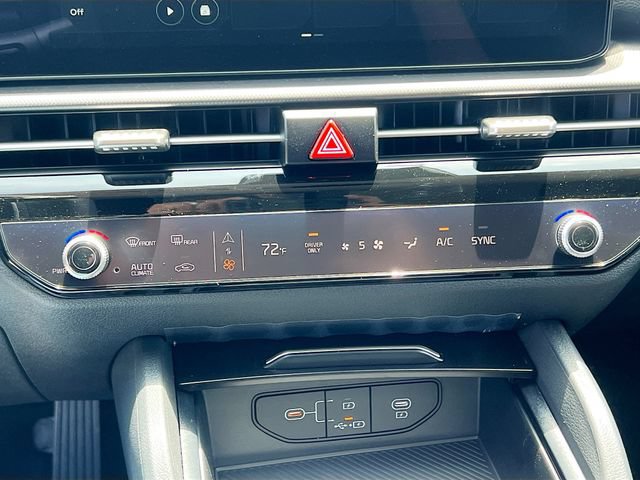New 2026 Kia Sportage LX FWD image 15