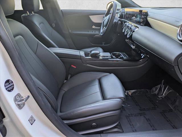 Used 2023 Mercedes-Benz CLA 250 image 22