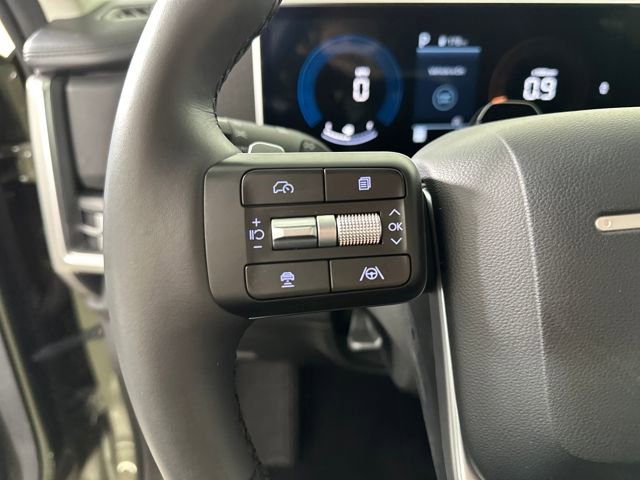 Used 2025 Hyundai Santa Fe SEL FWD image 15