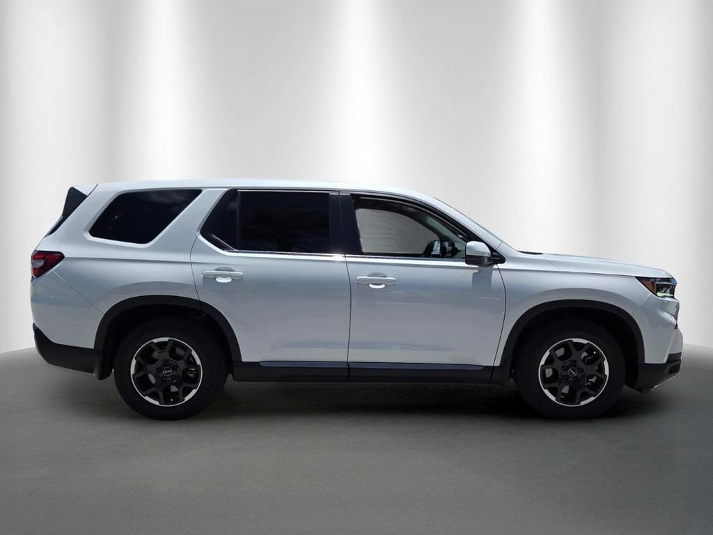 Certified 2025 Honda Pilot EX-L image 2