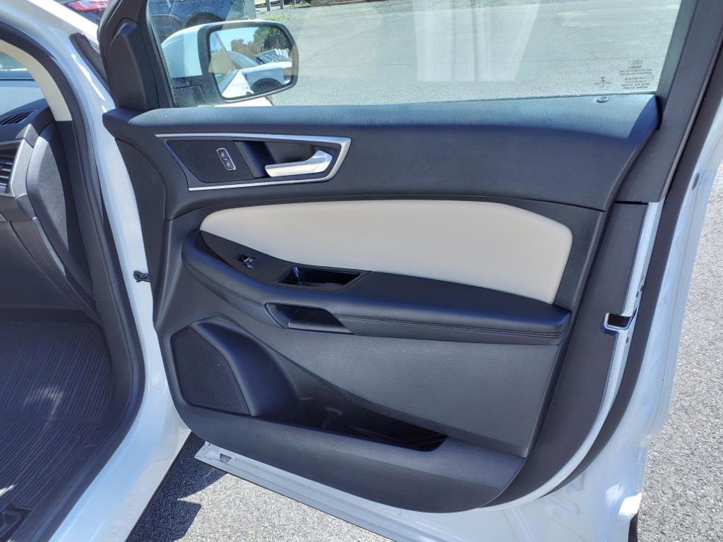 Used 2020 Ford Edge SEL w/ Convenience Package image 13