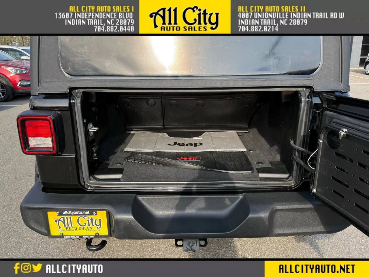 Used 2021 Jeep Wrangler Unlimited Sport AWD/4WD image 34