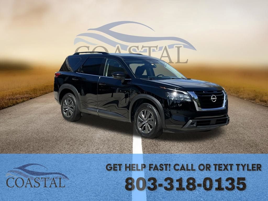 Certified 2024 Nissan Pathfinder SV FWD image 3