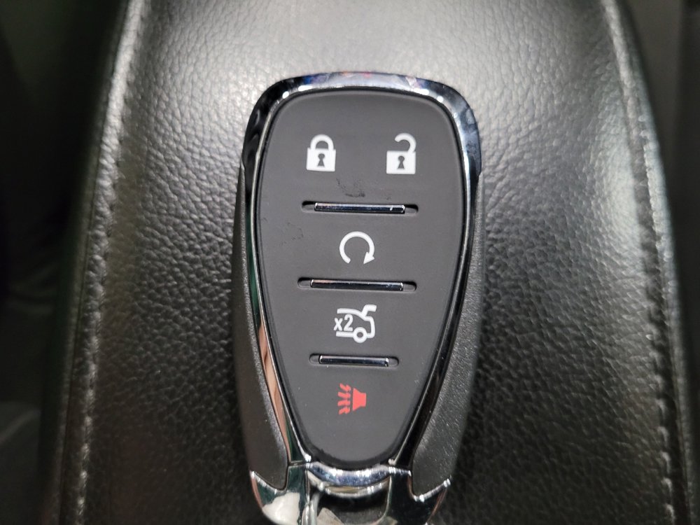 Used 2017 Chevrolet Cruze LT w/ Convenience Package FWD image 32