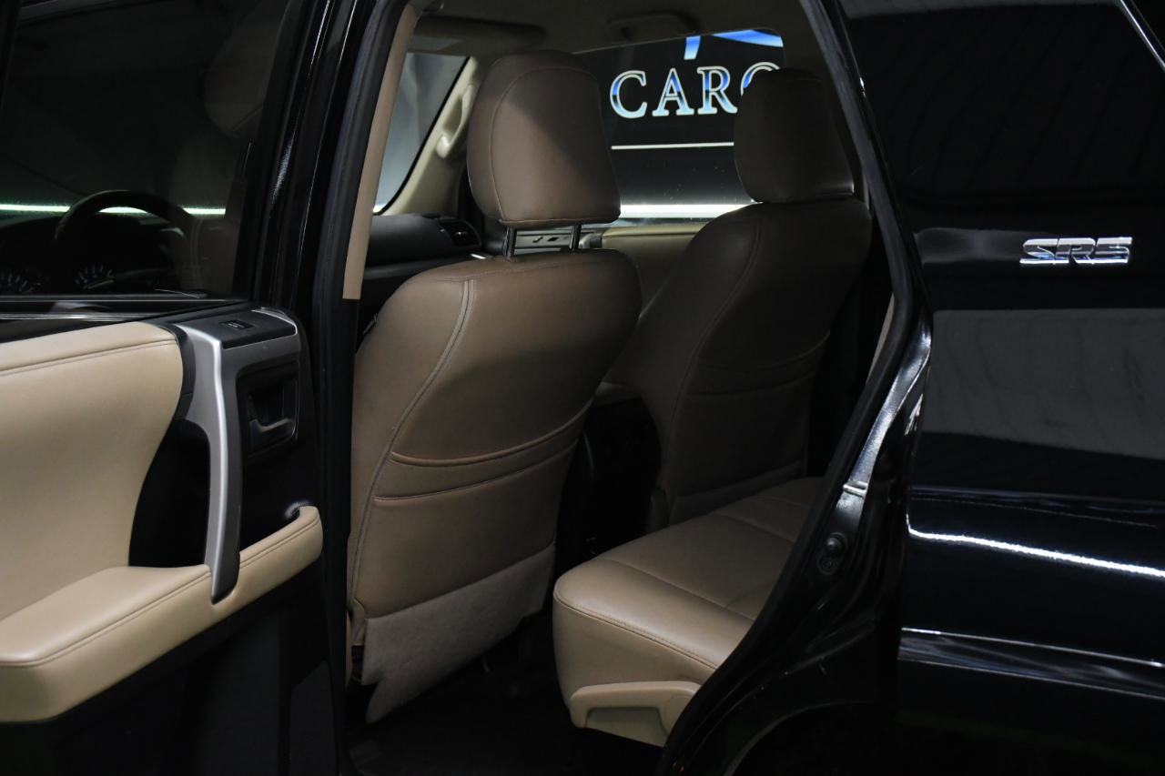 Used 2015 Toyota 4Runner SR5 image 27