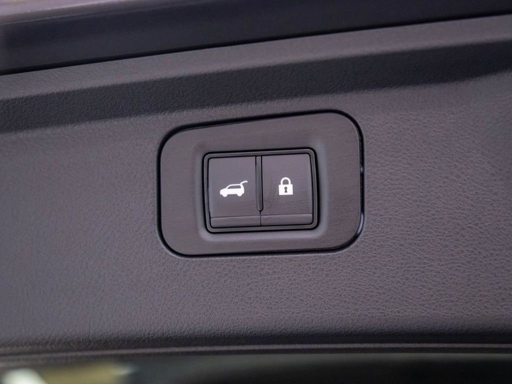 New 2026 INFINITI QX80 Luxe w/ Cargo Package image 31