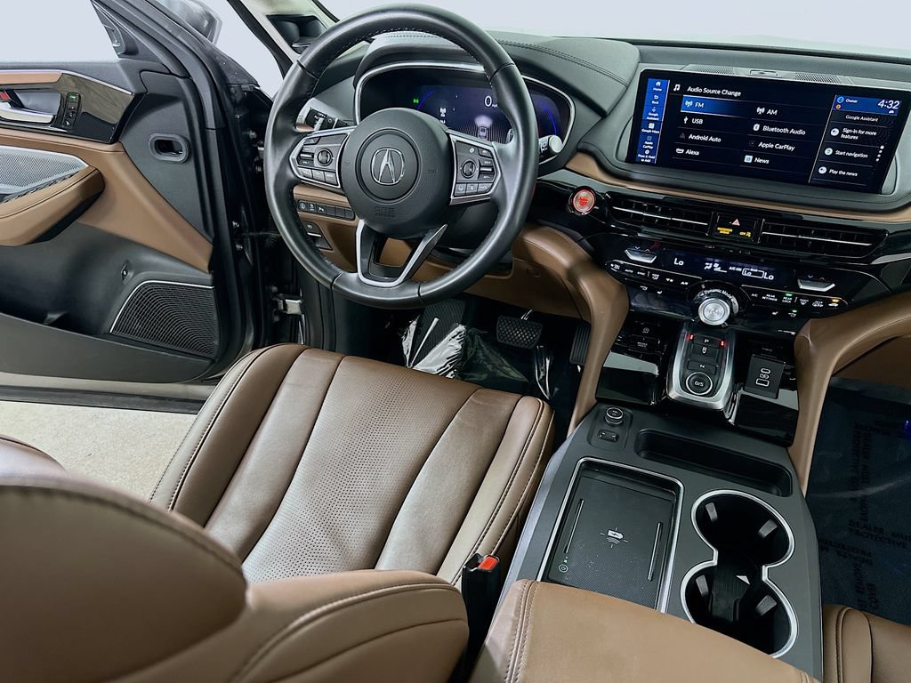 Used 2025 Acura MDX FWD w/ Technology Package image 18