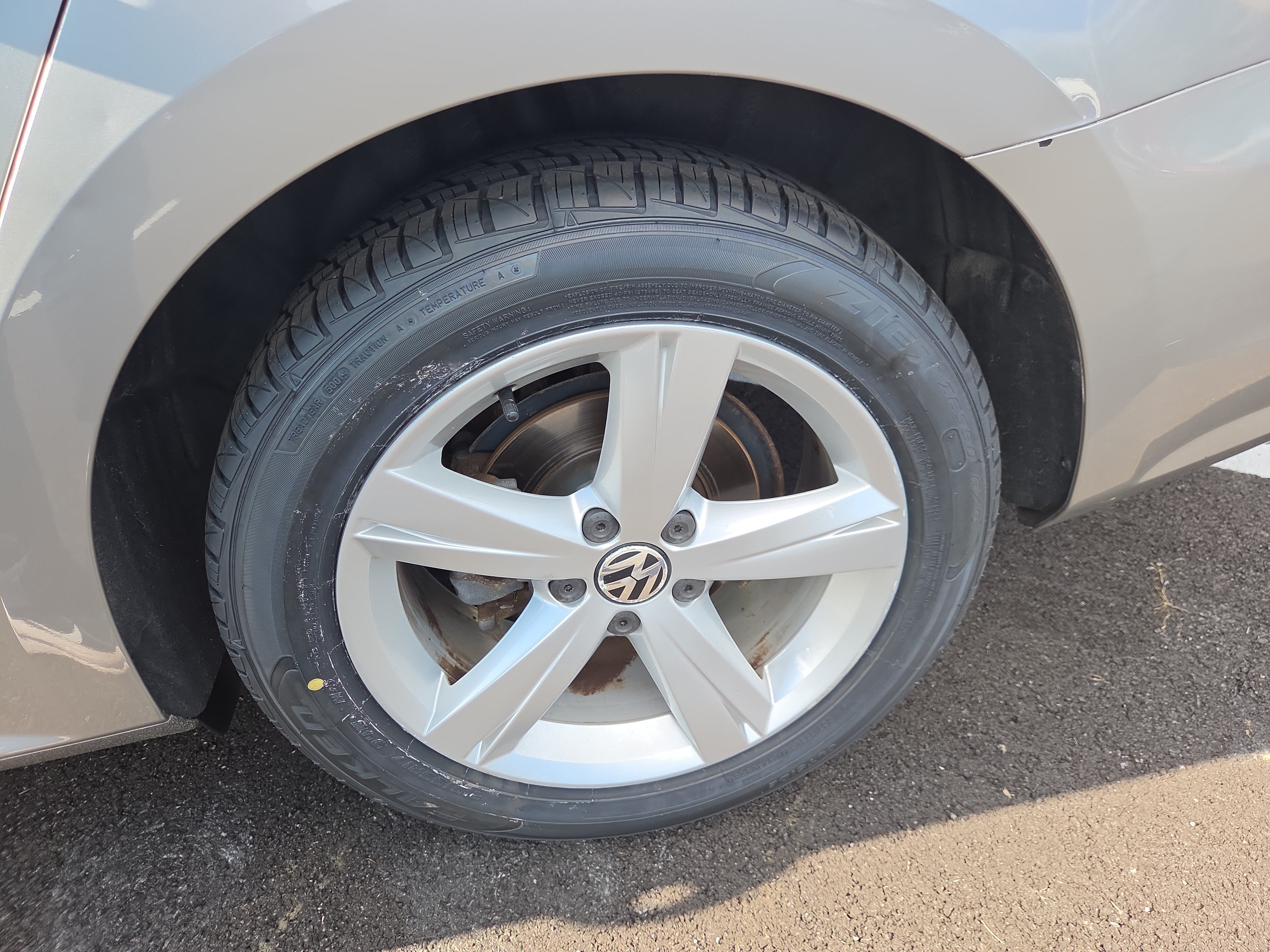 Used 2012 Volkswagen Passat 2.5 SE FWD image 25