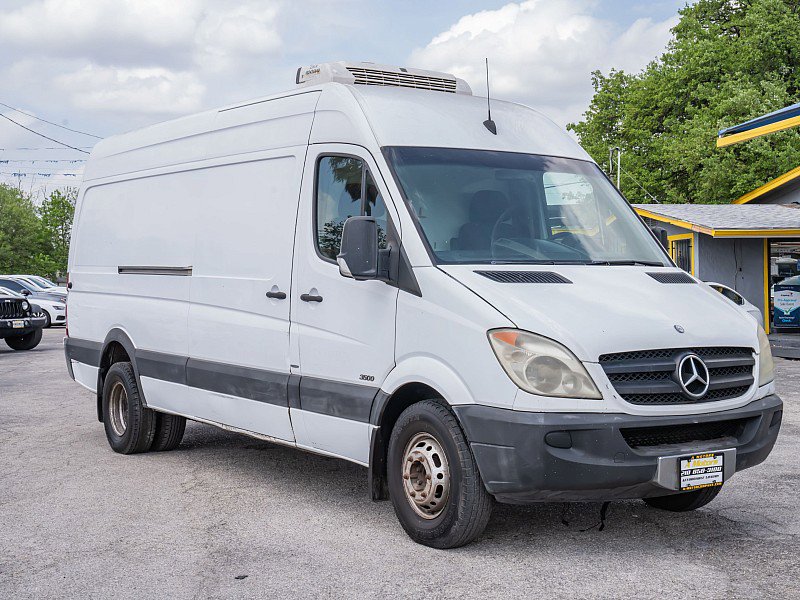 Used 2010 Mercedes-Benz Sprinter 3500 image 3
