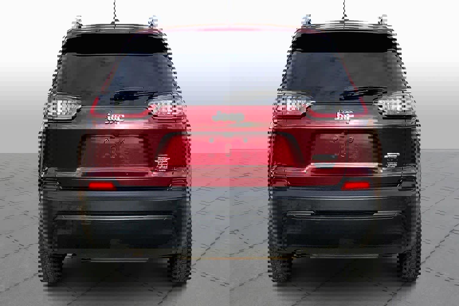 Used 2019 Jeep Cherokee Latitude w/ Popular Appearance Group image 5