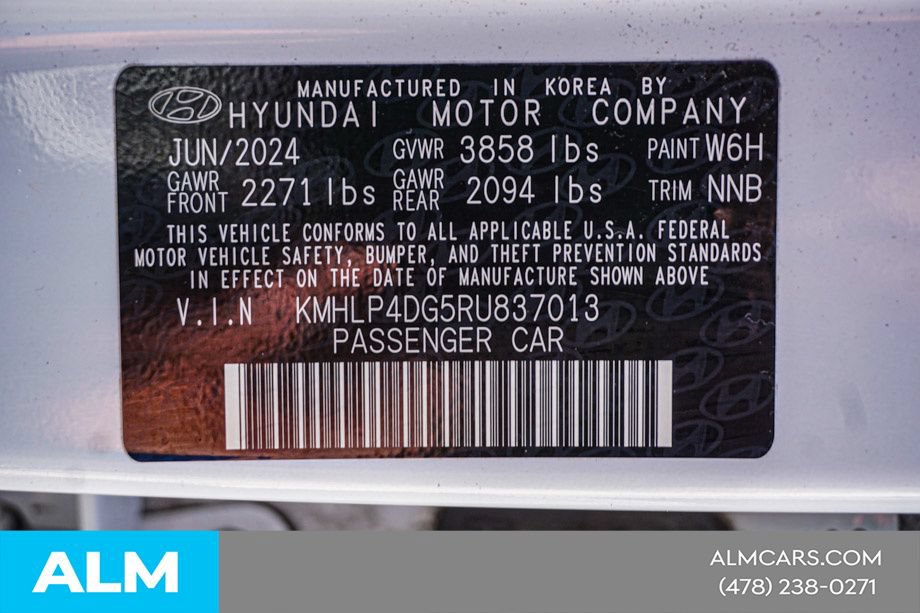 Used 2024 Hyundai Elantra Limited FWD image 55