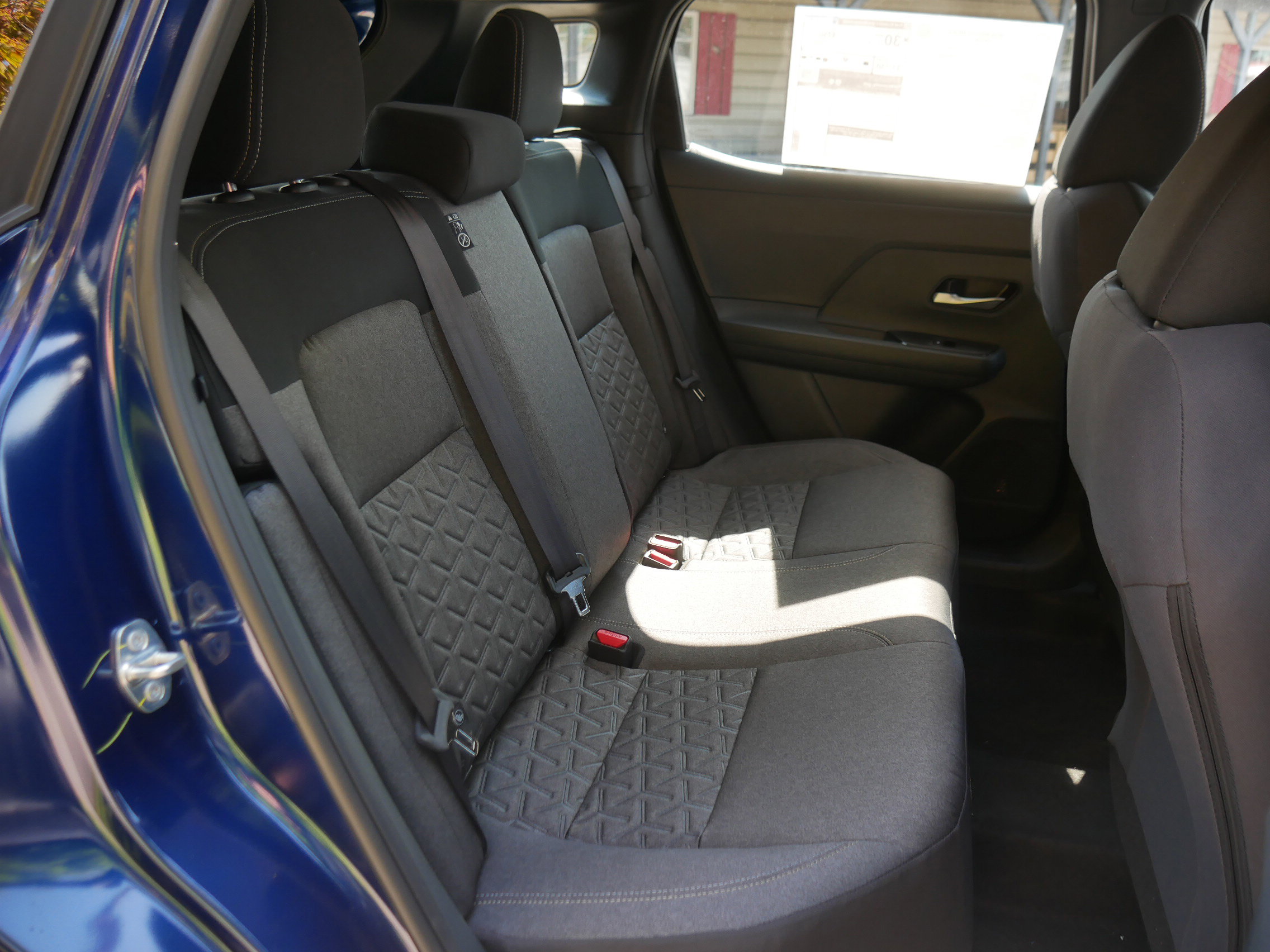 New 2025 Nissan Kicks SV w/ SV Premium Package image 24