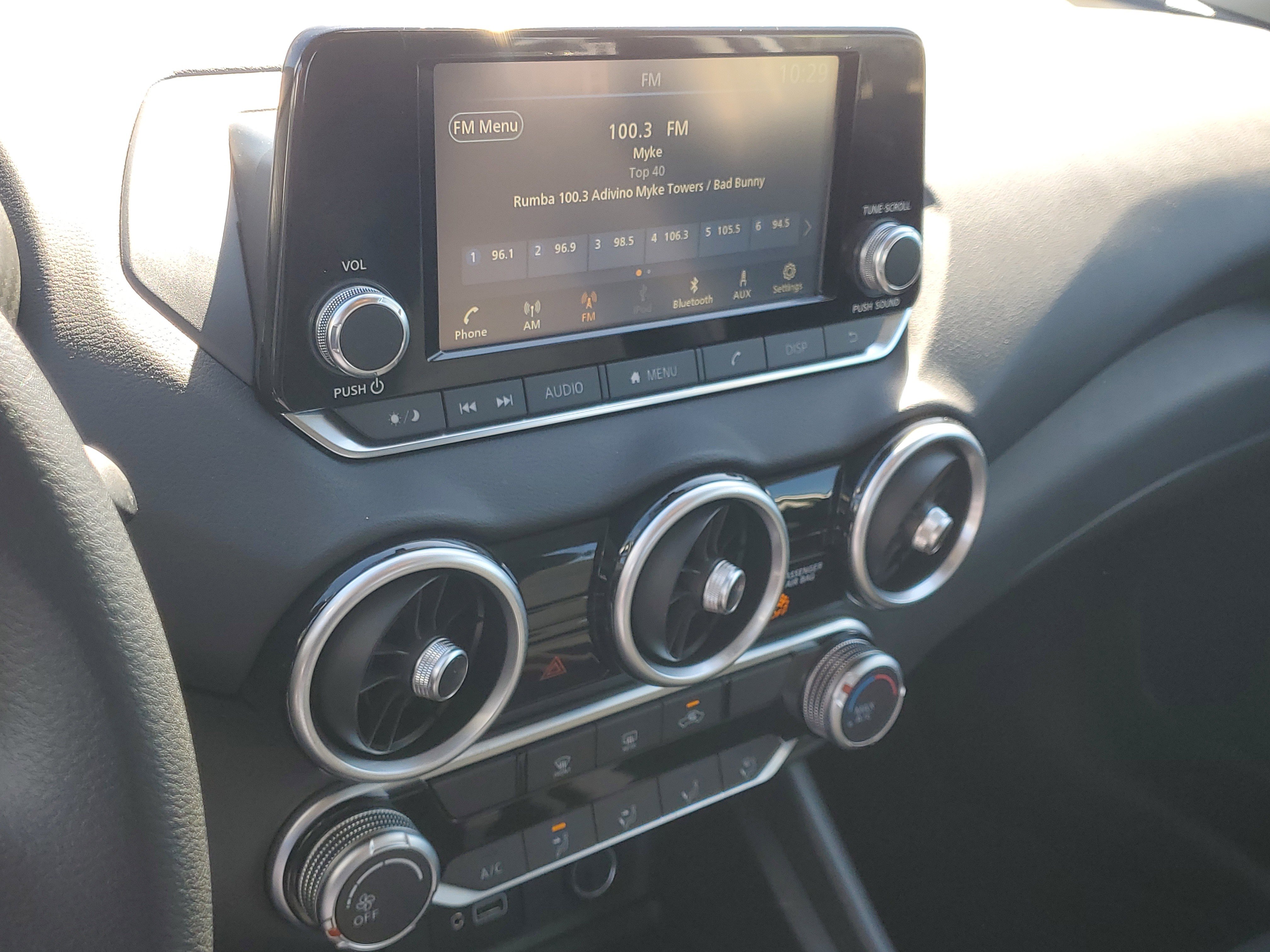 Used 2025 Nissan Sentra S image 24