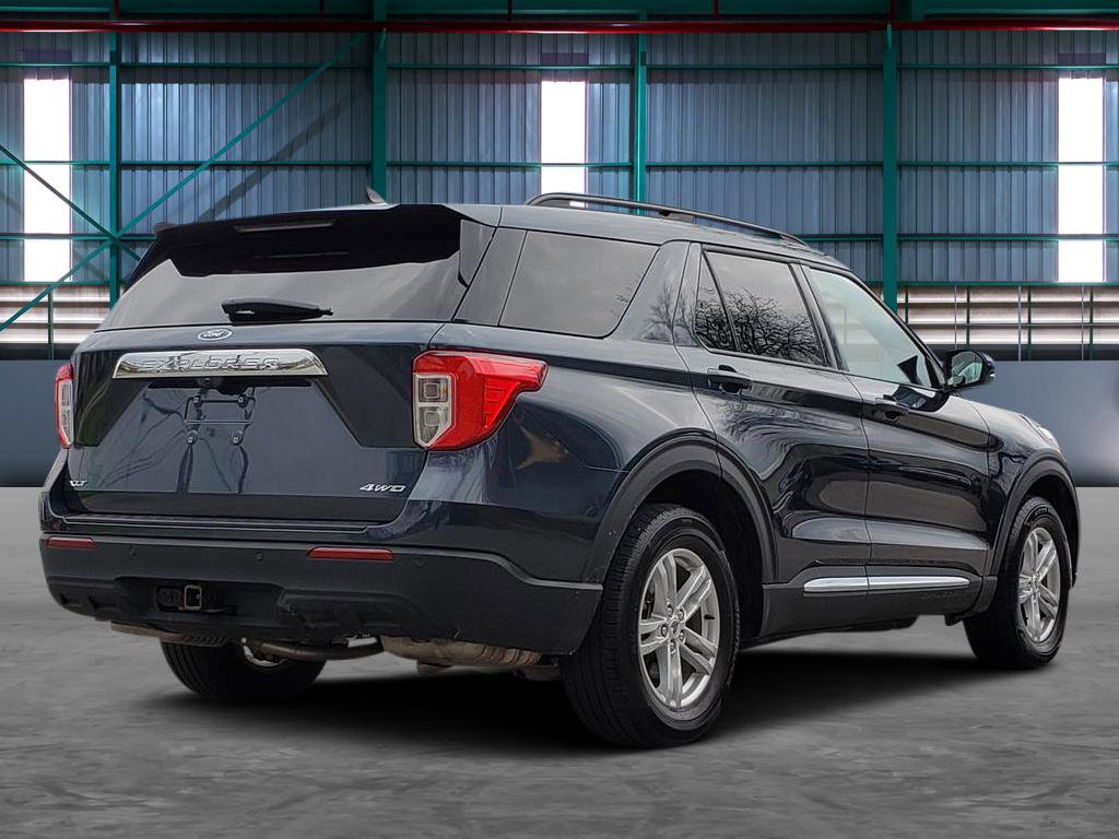 Used 2022 Ford Explorer XLT w/ Class IV Trailer Tow Package AWD/4WD image 5