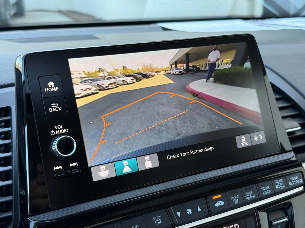 Used 2025 Honda Odyssey EX-L image 5