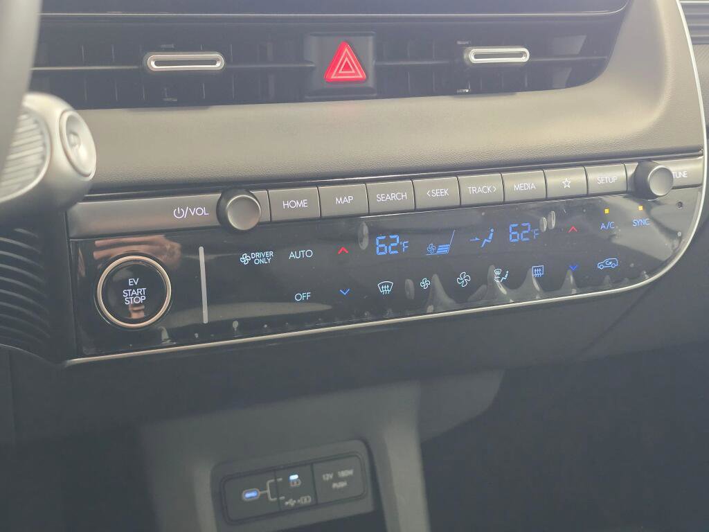New 2025 Hyundai Ioniq 5 SEL AWD/4WD image 24
