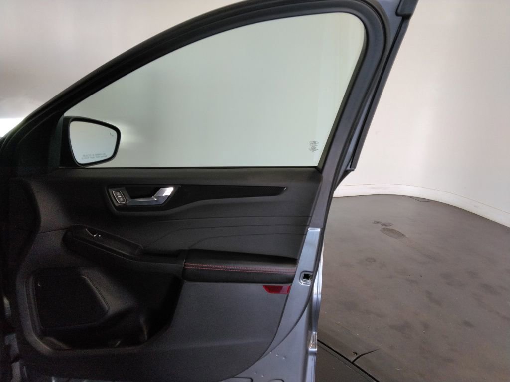 Used 2023 Ford Escape ST-Line image 42