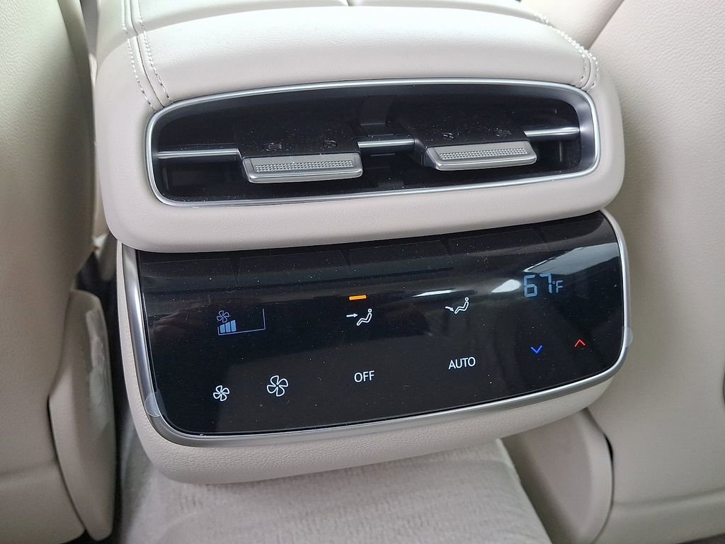 Used 2025 Genesis G80 3.5T Sport image 14