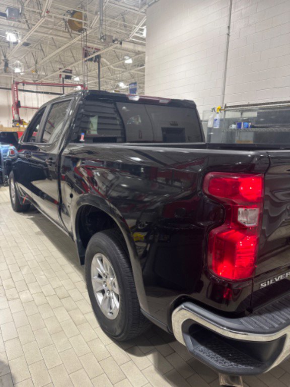 Used 2022 Chevrolet Silverado 1500 LT image 9