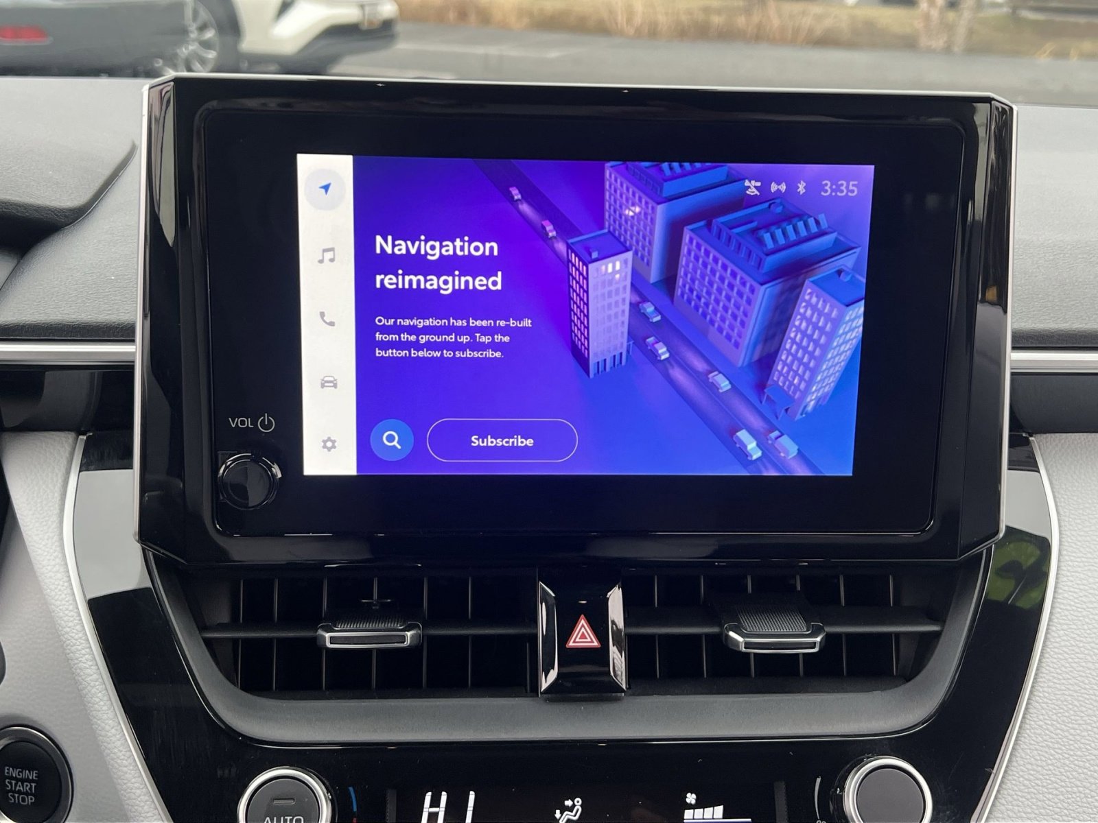 Used 2025 Toyota Corolla SE image 18