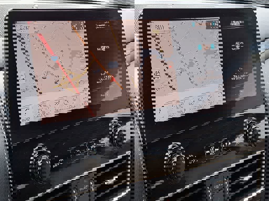 Used 2024 Nissan Armada SV image 18