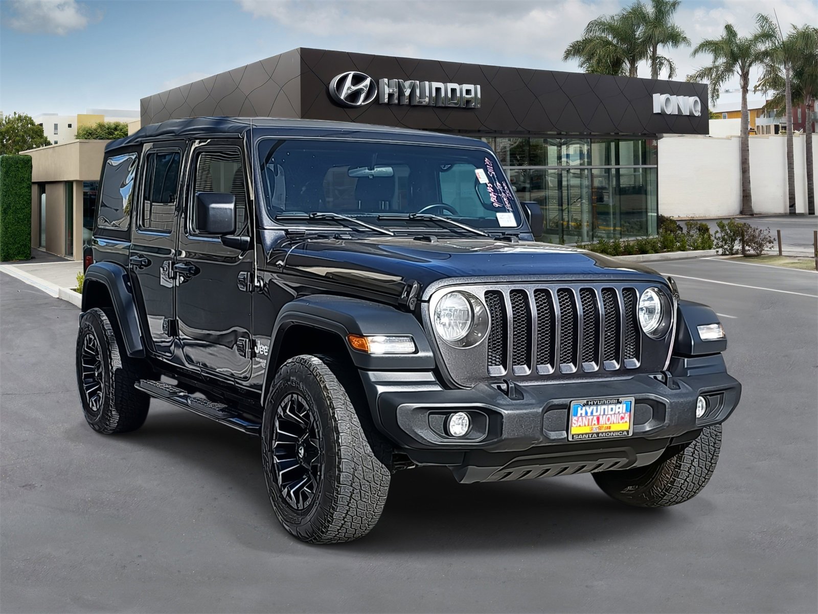Used 2018 Jeep Wrangler Unlimited Sport S