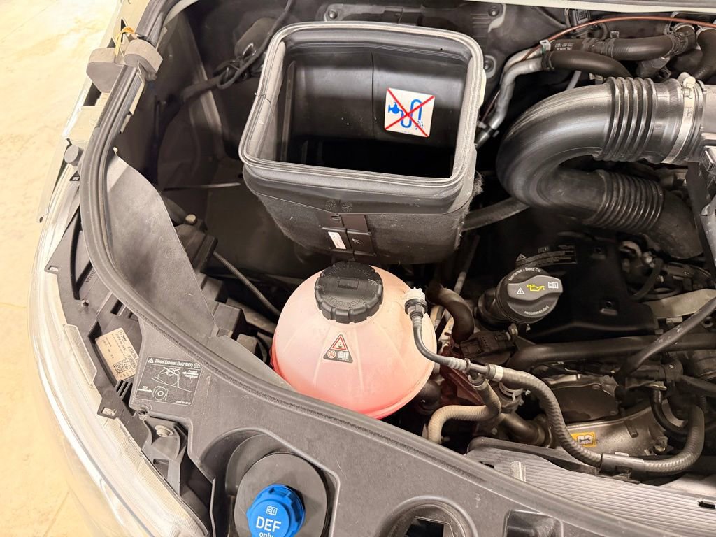 Used 2022 Mercedes-Benz Sprinter 2500 image 46